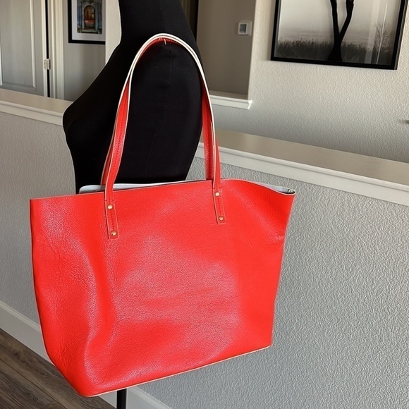 Thacker FRAN LEATHER TOTE - NEVER USED - - Picture 4 of 8